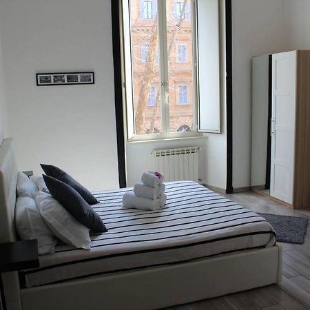 Lazy Gio Guest House ローマ エクステリア 写真